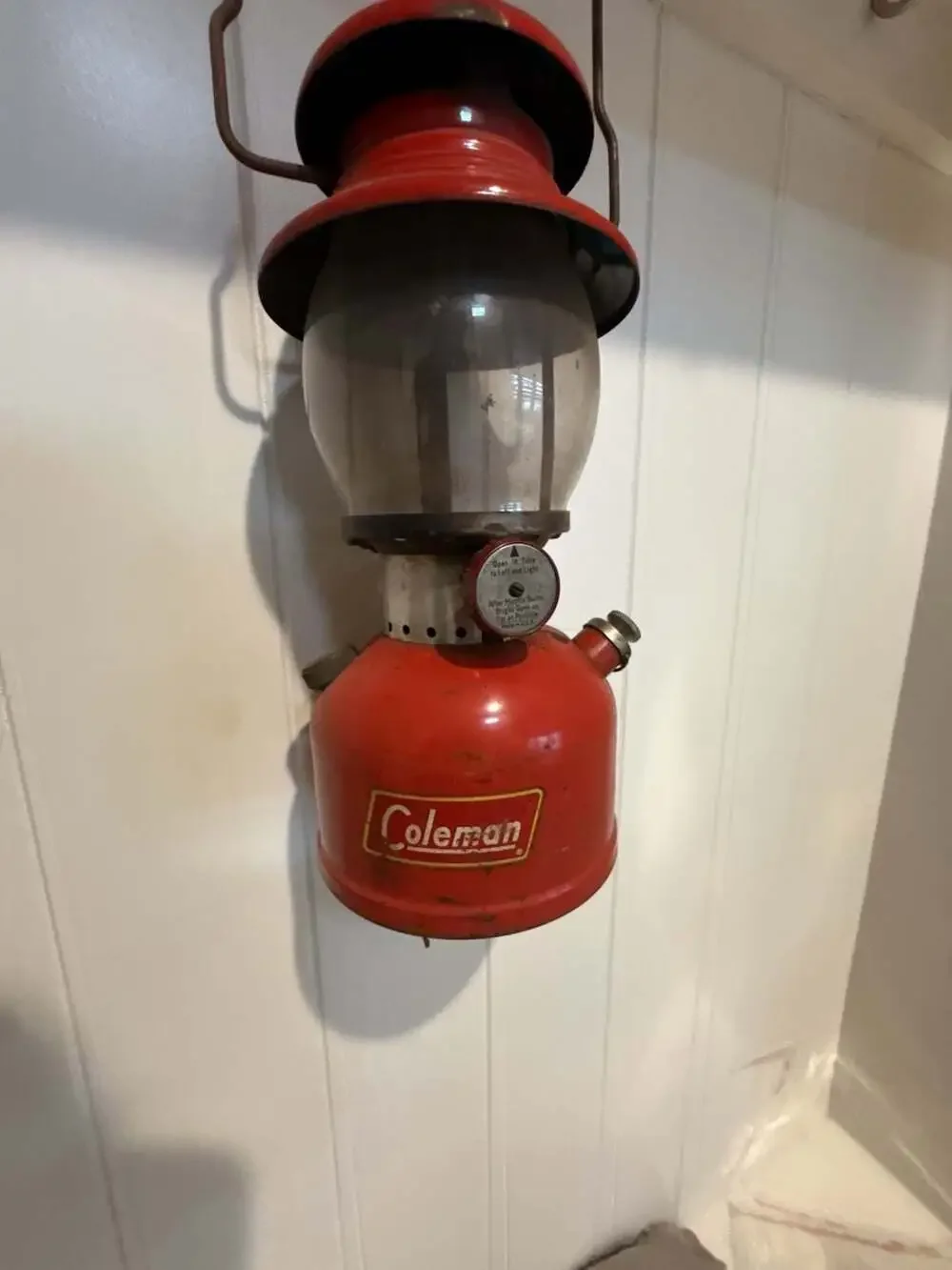 Vintage Coleman Model 200A Single Mantle Red Camping Lantern